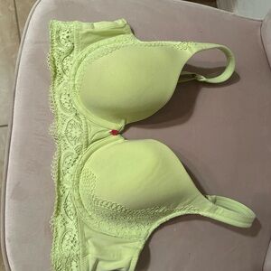 Cacique lane Bryant lime green Lace-Trim Underwire Bra size 38C Long line